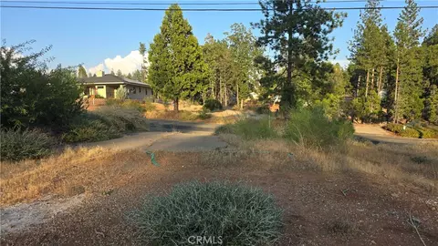 13597 W Park Dr, Magalia, CA 95954