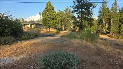 13597 W Park Dr, Magalia, CA 95954