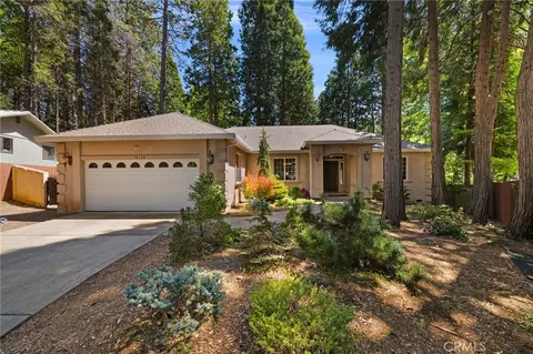 14124 Rollins Ct, Magalia, CA 95954