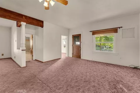 Living - 550 Bayles Ave, Red Bluff, CA 96080 photo 1 of 10