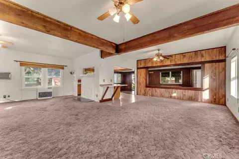 Living - 550 Bayles Ave, Red Bluff, CA 96080 photo 7 of 10