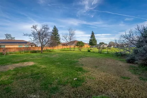 Exterior - 550 Bayles Ave, Red Bluff, CA 96080 photo 21 of 24