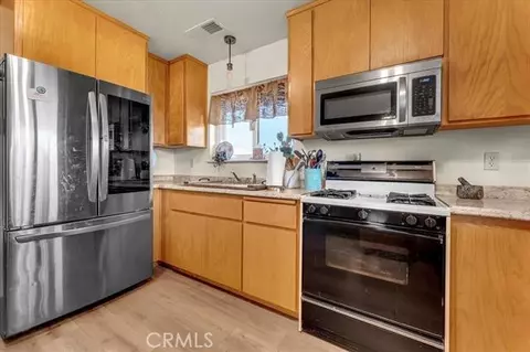 Kitchen - 21550 Leaf Ave, Corning, CA 96021 photo 4 of 4
