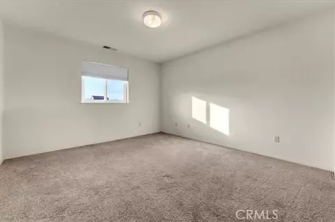 Bedroom - 21550 Leaf Ave, Corning, CA 96021 photo 5 of 6