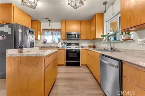 Kitchen - 21550 Leaf Ave, Corning, CA 96021 photo 1 of 4
