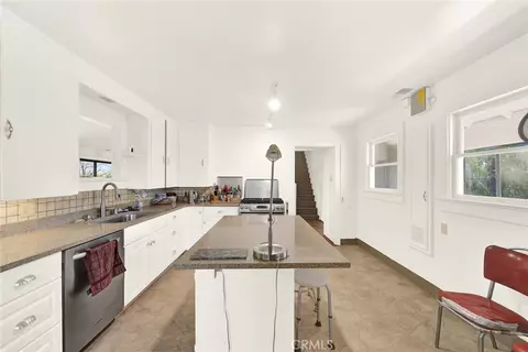 Kitchen - 3829 Gardiner Ferry Rd, Corning, CA 96021 photo 3 of 3