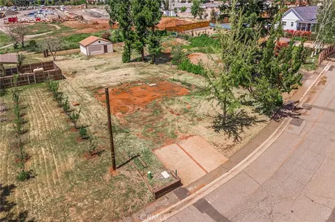 6227 Himmel St, Paradise, CA 95969