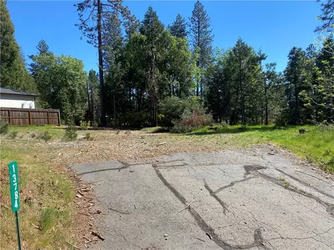 13784 Curtis Ct, Magalia, CA 95954