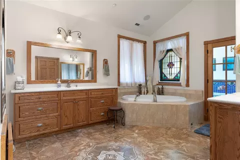 Bath - 5005 Schott Rd, Forest Ranch, CA 95942 photo 1 of 3