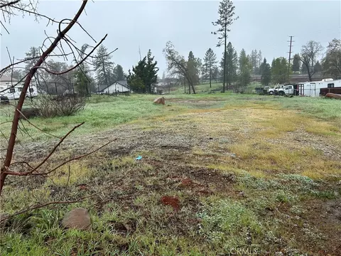 4009 Neal Rd, Paradise, CA 95969