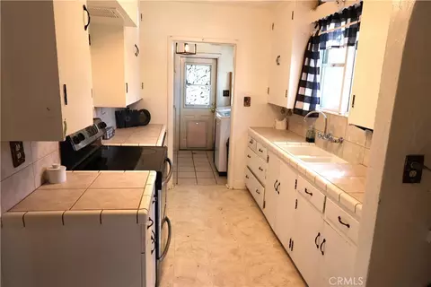 Kitchen - 409 4th St, Corning, CA 96021 photo 1 of 6