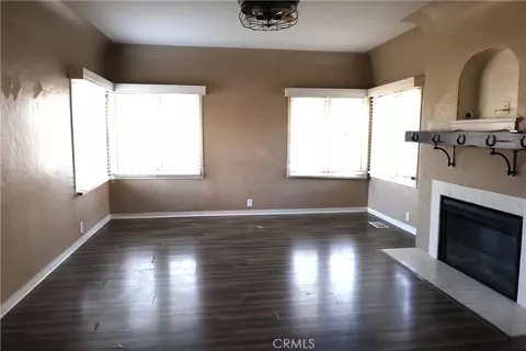 Living - 409 4th St, Corning, CA 96021 photo 4 of 7