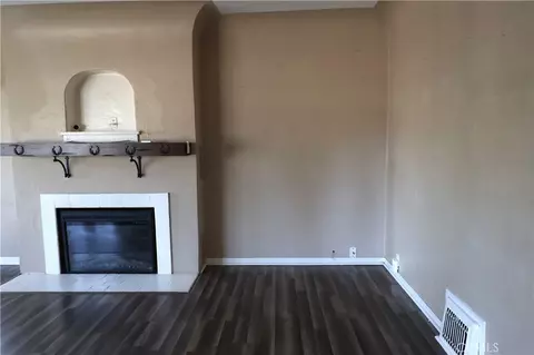 Living - 409 4th St, Corning, CA 96021 photo 3 of 7