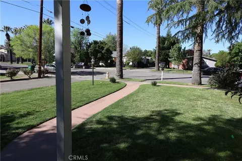 Exterior - 409 4th St, Corning, CA 96021 photo 5 of 27