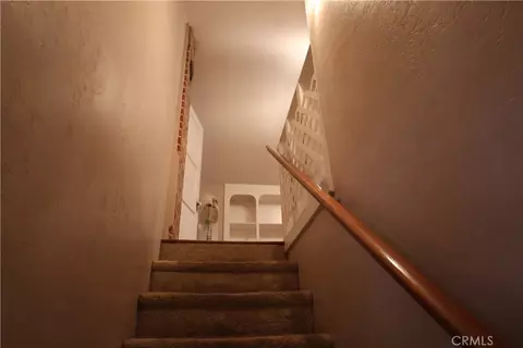 Entry Way - 409 4th St, Corning, CA 96021 photo 5 of 7