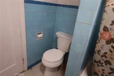 Bath - 409 4th St, Corning, CA 96021 photo 4 of 8
