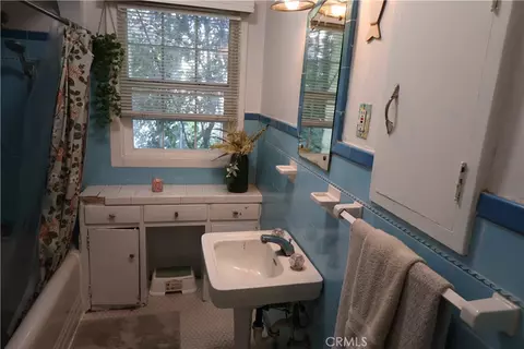 Bath - 409 4th St, Corning, CA 96021 photo 1 of 8