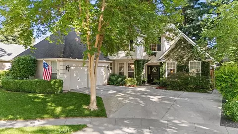 677 Cromwell Dr, Chico, CA 95926