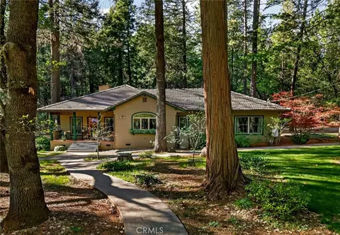 62 Hollow Oak Ln, Chico, CA 95973