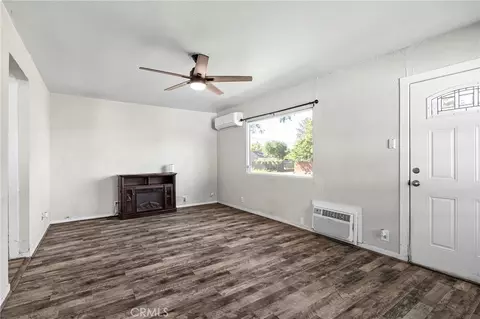 Living - 312 W Cedar St, Willows, CA 95988 photo 2 of 2