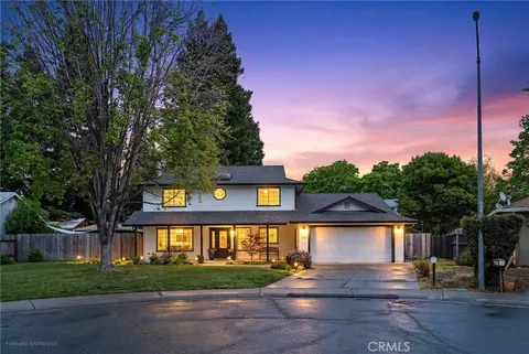 1060 Gateway Ln, Chico, CA 95926
