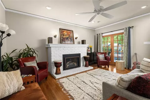Living - 587 E 3rd, Chico, CA 95928 photo 3 of 5