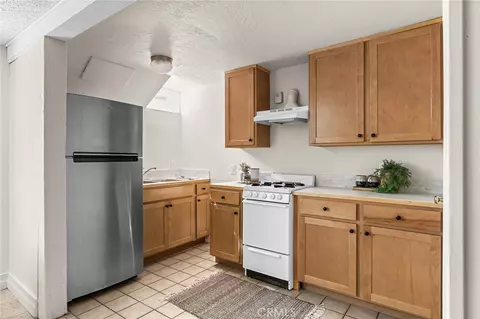 Kitchen - 587 E 3rd, Chico, CA 95928 photo 10 of 11