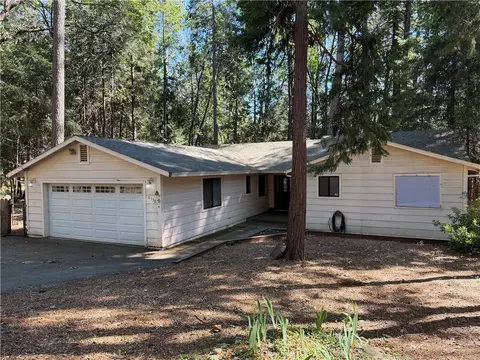 6338 Juneau Ct, Magalia, CA 95954