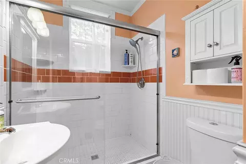 Bath - 740 Orient St, Chico, CA 95928 photo 2 of 2