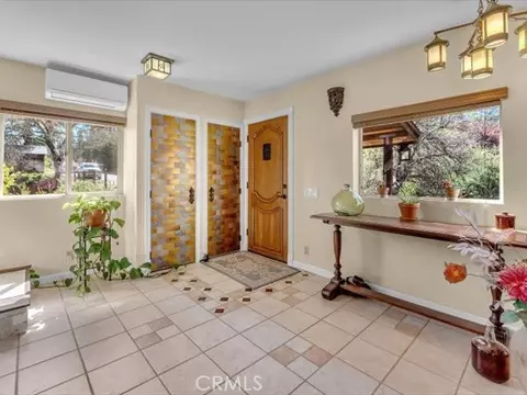 Entry Way - 181 Hanover, Weaverville, CA 96093 photo 1 of 17