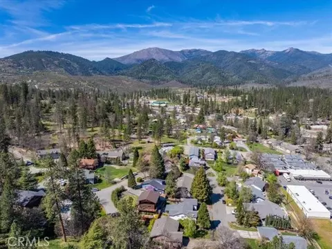 View/Area - 181 Hanover, Weaverville, CA 96093 photo 5 of 11
