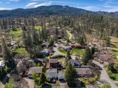 View/Area - 181 Hanover, Weaverville, CA 96093 photo 8 of 11