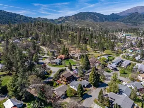 View/Area - 181 Hanover, Weaverville, CA 96093 photo 7 of 11