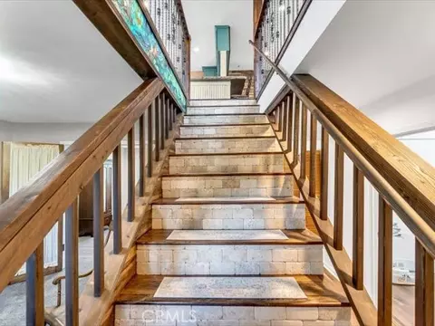 Entry Way - 181 Hanover, Weaverville, CA 96093 photo 15 of 17