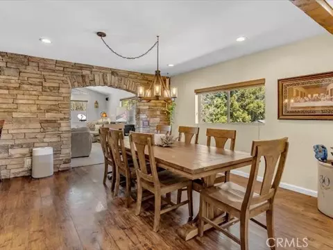 Dining - 181 Hanover, Weaverville, CA 96093 photo 2 of 4