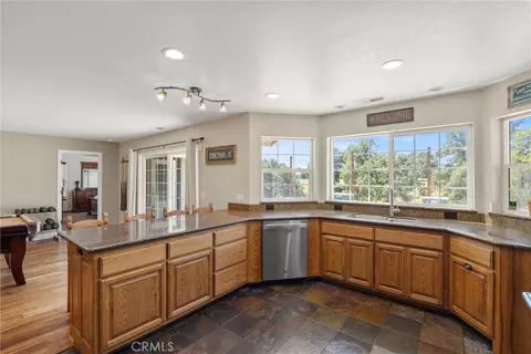 Kitchen - 5535 Janine Way, Corning, CA 96021 photo 7 of 7
