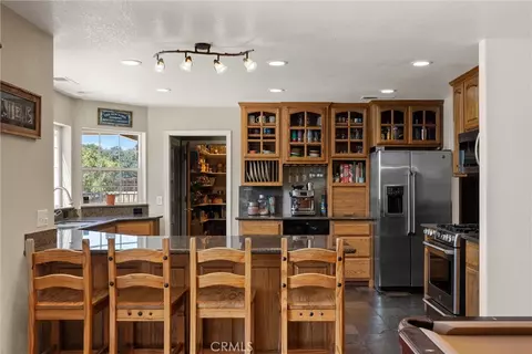 Kitchen - 5535 Janine Way, Corning, CA 96021 photo 5 of 7