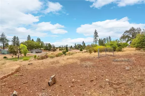 5617 Campus Dr, Paradise, CA 95969