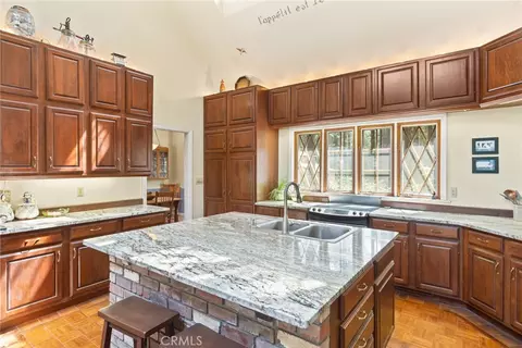 Kitchen - 5555 Platt Mtn, Forest Ranch, CA 95942 photo 2 of 5