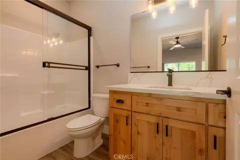 Bath - 5485 S Libby, Paradise, CA 95969 photo 1 of 3