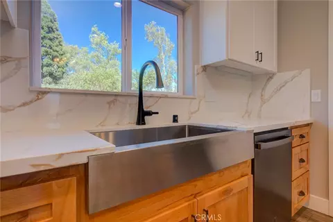 Kitchen - 5485 S Libby, Paradise, CA 95969 photo 5 of 7