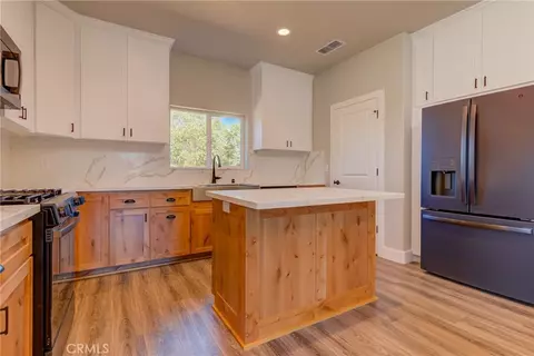 Kitchen - 5485 S Libby, Paradise, CA 95969 photo 4 of 7