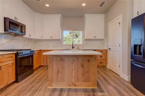 Kitchen - 5485 S Libby, Paradise, CA 95969 photo 2 of 7