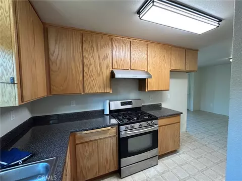Kitchen - 860 Applewood, Willows, CA 95988 photo 5 of 5