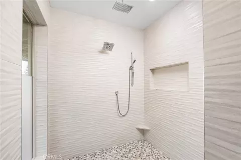 Bath - 14868 Eagle Rdg, Forest Ranch, CA 95942 photo 4 of 8