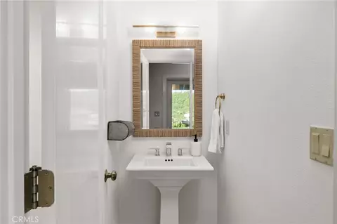 Bath - 14868 Eagle Rdg, Forest Ranch, CA 95942 photo 1 of 8