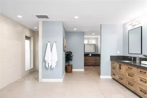 Bath - 14868 Eagle Rdg, Forest Ranch, CA 95942 photo 3 of 8