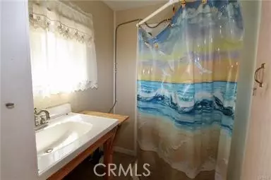 Bath - 5532 Pine Ave, Clearlake, CA 95422 photo 3 of 3