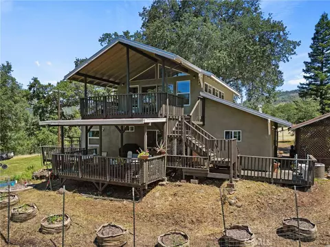 Exterior - 13833 Centerville, Chico, CA 95928 photo 6 of 14