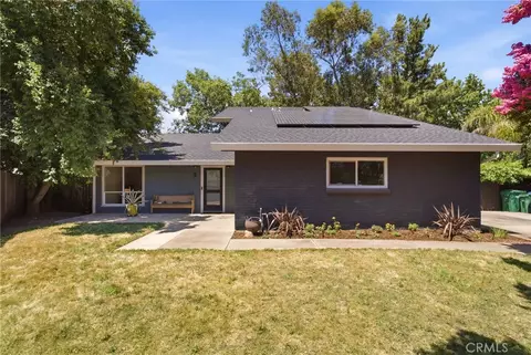 8 Creekwood Ct, Chico, CA 95926